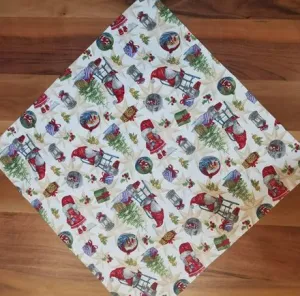 Novogodišnji nadstolnjak deda mraz