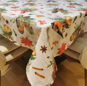 Novogodišnji stolnjak zvončići 135x180